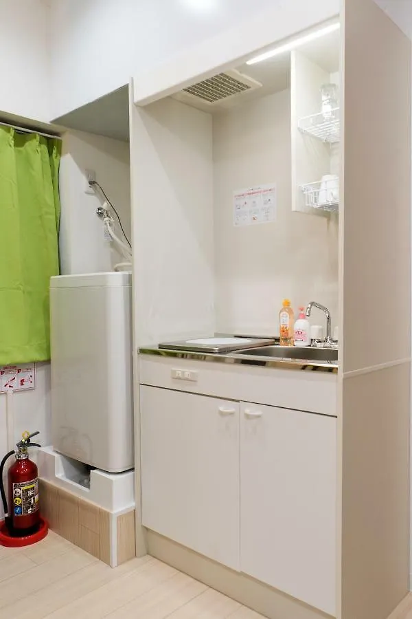 Mini Hotel Shinjuku Front Tokyo 2*,  Japan